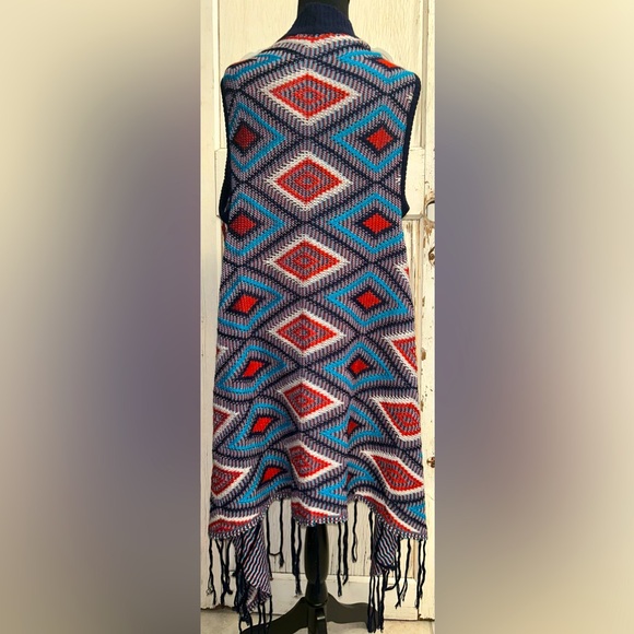 ‼️‼️Umgee Cascading Abstract Fringe Sweater‼️‼️ - Picture 4 of 6